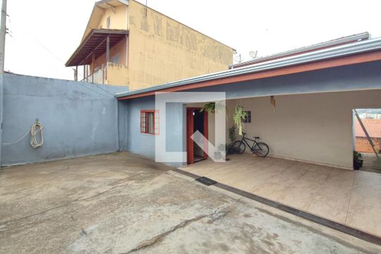 Quintal - Garagem  de casa à venda com 3 quartos, 196m² em Parque Camboriú, Campinas