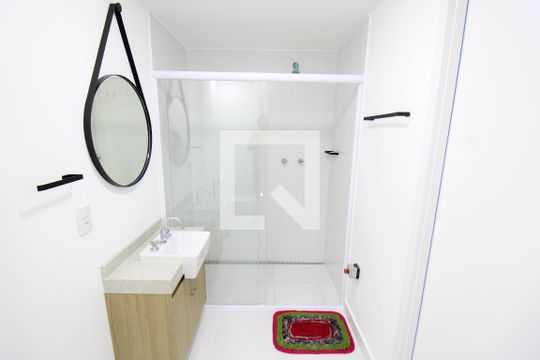 Banheiro de kitnet/studio à venda com 1 quarto, 30m² em Parada Inglesa, São Paulo