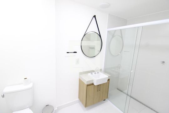 Banheiro de kitnet/studio à venda com 1 quarto, 30m² em Parada Inglesa, São Paulo