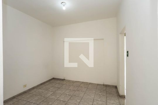 Copa de casa para alugar com 3 quartos, 100m² em Cambuci, São Paulo