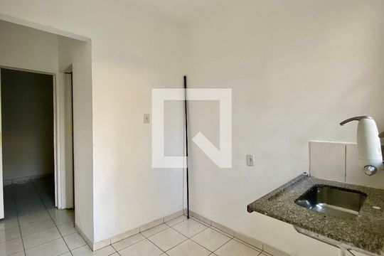 Cozinha 2 de casa para alugar com 4 quartos, 140m² em Vila Cláudia, São Paulo