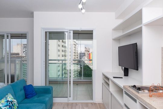 Sala de kitnet/studio para alugar com 1 quarto, 33m² em Barra Funda, São Paulo