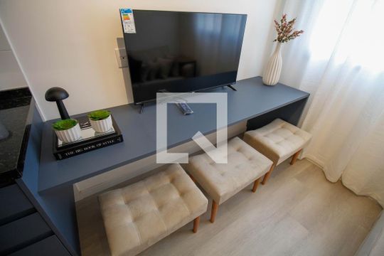 Sala de kitnet/studio para alugar com 1 quarto, 24m² em Pinheiros, São Paulo