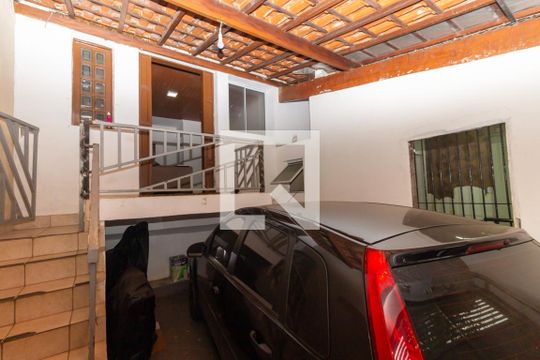 Garagem de casa à venda com 2 quartos, 350m² em Jardim da Glória, São Paulo