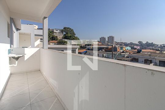 sacada e área de serviço compartilhadas de casa para alugar com 1 quarto, 40m² em Parque Bristol, São Paulo