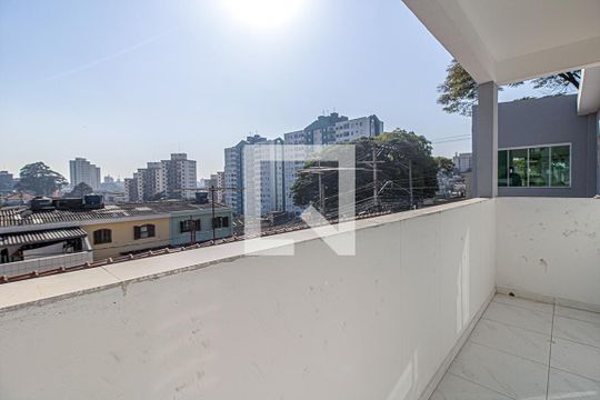 sacada e área de serviço compartilhadas de casa para alugar com 1 quarto, 40m² em Parque Bristol, São Paulo