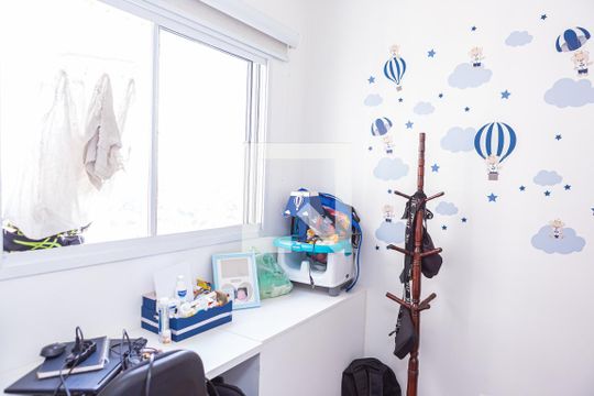 Quarto 2 de apartamento para alugar com 2 quartos, 34m² em Vila Pierina, São Paulo