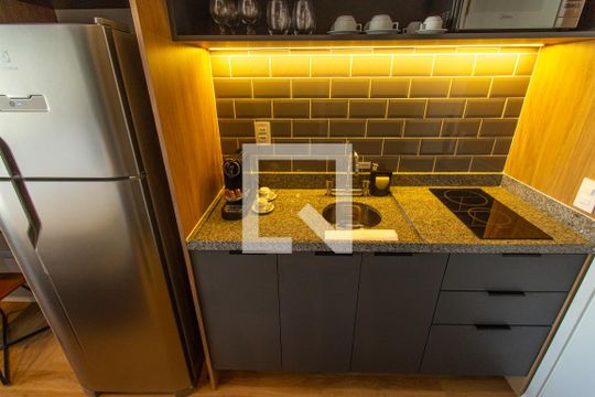 Cozinha de apartamento para alugar com 1 quarto, 23m² em Vila Mariana, São Paulo