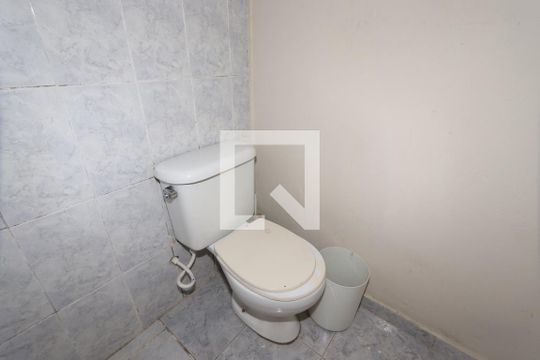Banheiro de kitnet/studio para alugar com 1 quarto, 25m² em Vila Clementino, São Paulo