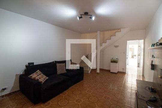 Sala de casa para alugar com 2 quartos, 135m² em Vila Cordeiro, São Paulo