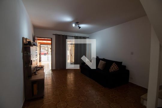Sala de casa para alugar com 2 quartos, 135m² em Vila Cordeiro, São Paulo