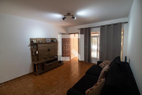 Sala de casa para alugar com 2 quartos, 135m² em Vila Cordeiro, São Paulo