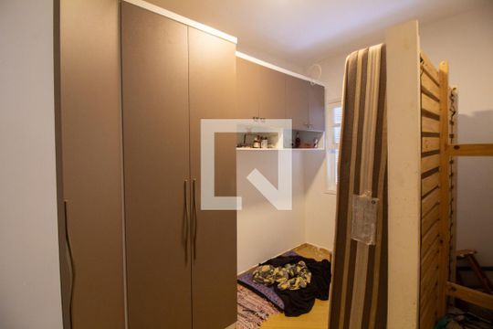 Quarto 2 de casa para alugar com 2 quartos, 135m² em Vila Cordeiro, São Paulo
