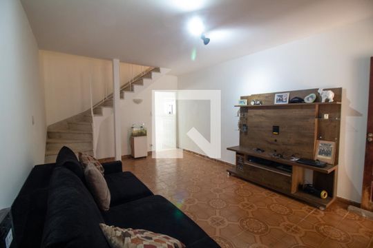 Sala de casa para alugar com 2 quartos, 135m² em Vila Cordeiro, São Paulo