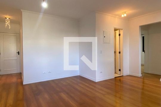 Sala de apartamento para alugar com 2 quartos, 65m² em Jaguaribe, Osasco