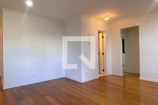 Sala de apartamento para alugar com 2 quartos, 65m² em Jaguaribe, Osasco
