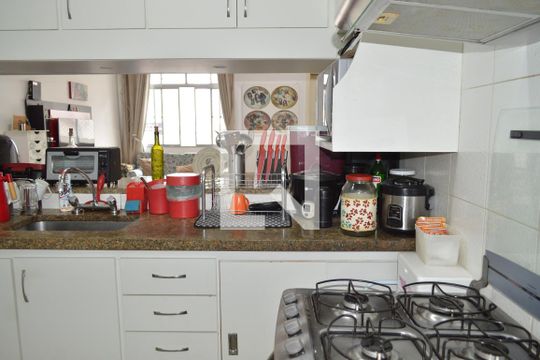 Cozinha de apartamento à venda com 3 quartos, 75m² em Vila Mariana, São Paulo