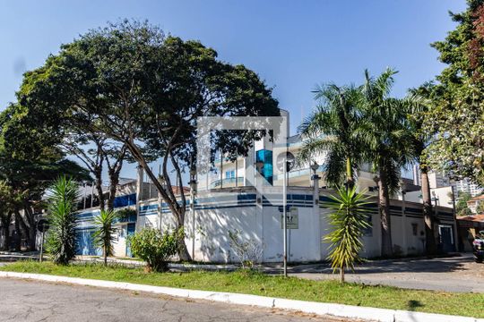 Fachada de casa à venda com 3 quartos, 2000m² em Jardim Franca, São Paulo