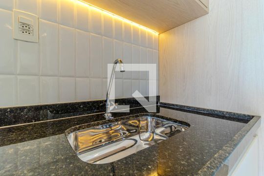 Cozinha de kitnet/studio à venda com 1 quarto, 25m² em Consolação, São Paulo