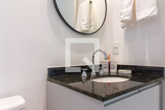 Banheiro de apartamento à venda com 1 quarto, 27m² em Perdizes, São Paulo