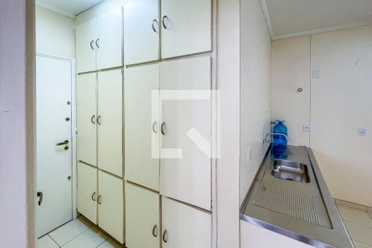 Cozinha de apartamento à venda com 3 quartos, 156m² em Jardim Paulista, São Paulo
