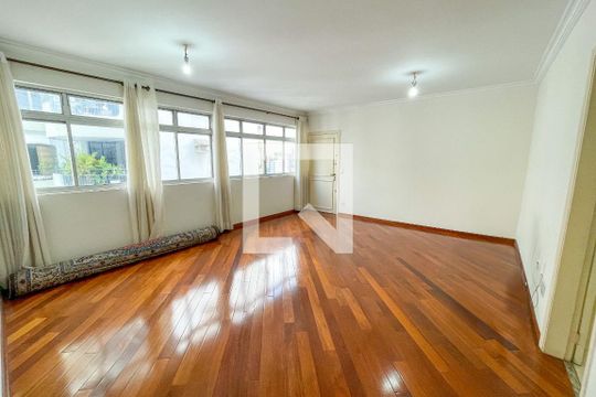 Apartamento à venda com 3 quartos, 156m² em Jardim Paulista, São Paulo