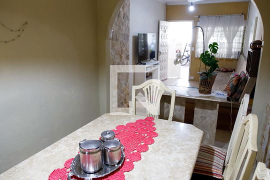 sala de casa à venda com 4 quartos, 154m² em Quitaúna, Osasco