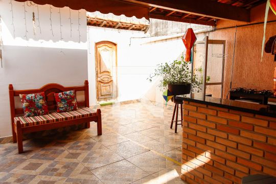Área comum de casa à venda com 4 quartos, 154m² em Quitaúna, Osasco