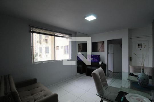 Sala de apartamento à venda com 1 quarto, 60m² em Curicica, Rio de Janeiro