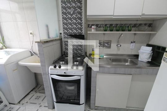 Cozinha de apartamento à venda com 1 quarto, 60m² em Curicica, Rio de Janeiro