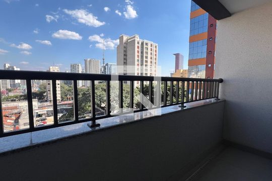 Sacada de kitnet/studio para alugar com 1 quarto, 27m² em Pinheiros, São Paulo