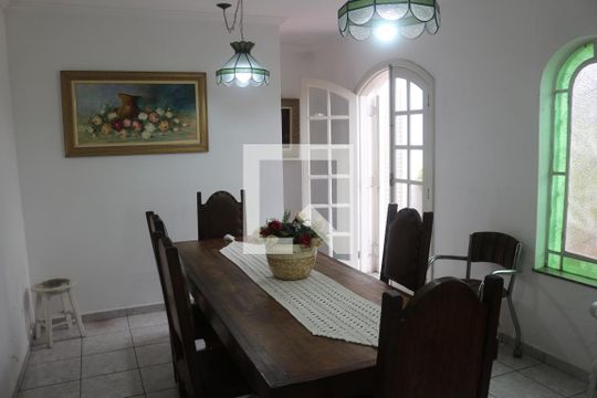 Sala de Jantar de casa para alugar com 3 quartos, 280m² em Osvaldo Cruz, São Caetano do Sul