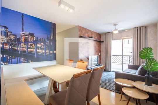 Apartamento para alugar com 3 quartos, 84m² em Continental, Osasco