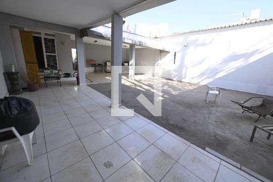 Quintal de casa para alugar com 4 quartos, 400m² em Setor Sul, Goiânia