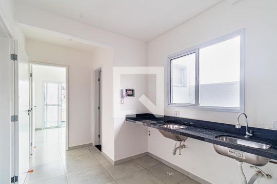 Casa para alugar com 1 quarto, 42m² em Ferreira, São Paulo