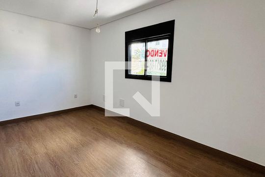 Casa à venda com 3 quartos, 170m² em Morro do Confisco, Contagem