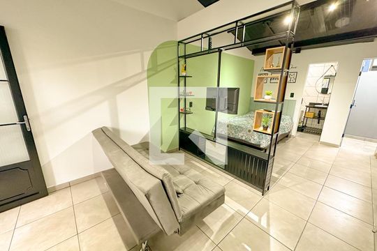 Casa para alugar com 1 quarto, 32m² em São João do Rio Vermelho, Florianópolis