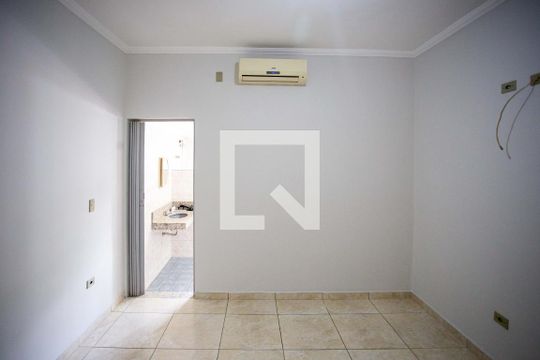 Quarto Suíte de casa à venda com 2 quartos, 200m² em Conceição, Diadema