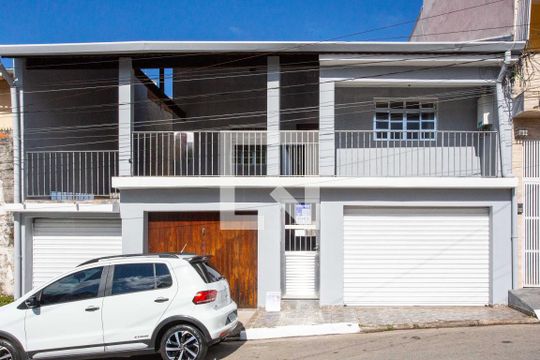 Fachada de casa à venda com 2 quartos, 200m² em Conceição, Diadema
