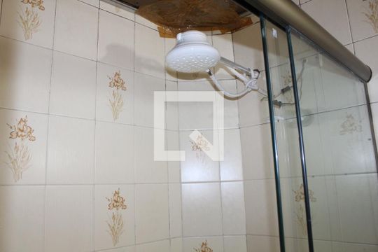 Banheiro de apartamento para alugar com 1 quarto, 54m² em Barra Funda, São Paulo