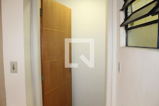 Porta de entrada de apartamento para alugar com 1 quarto, 54m² em Barra Funda, São Paulo