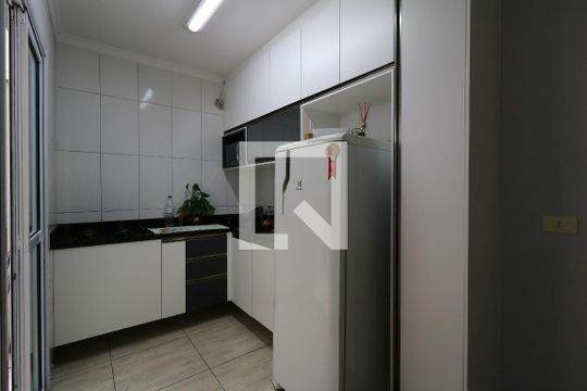 Cozinha de apartamento à venda com 2 quartos, 55m² em Bela Vista, Santo André