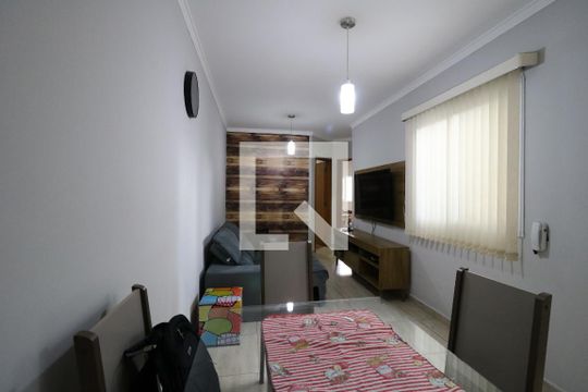 Sala de apartamento à venda com 2 quartos, 55m² em Bela Vista, Santo André