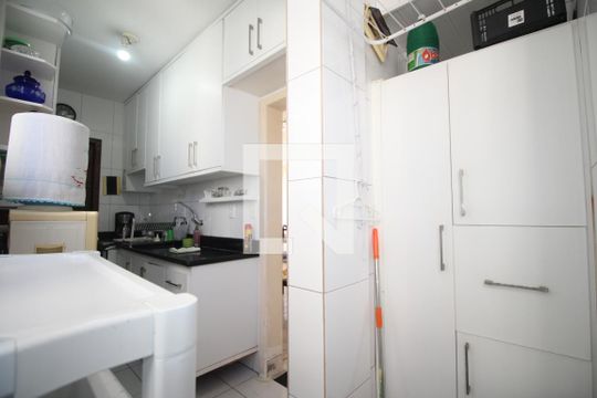 Área de Serviço de apartamento para alugar com 2 quartos, 78m² em Pituba, Salvador