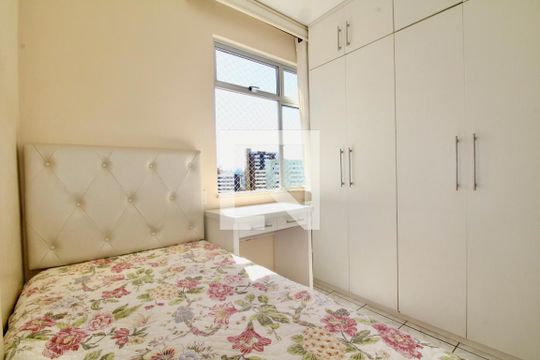Quarto 1 de apartamento para alugar com 2 quartos, 78m² em Pituba, Salvador