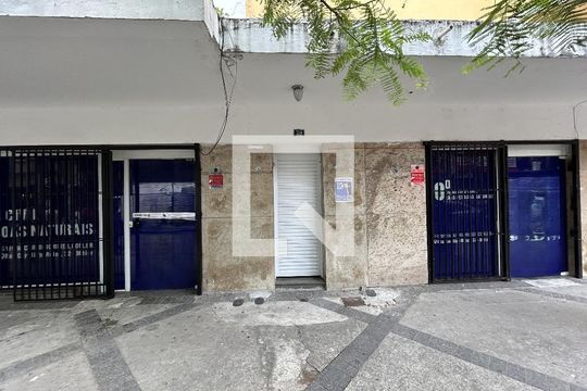 Fachada + Plaquinha de apartamento à venda com 2 quartos, 71m² em Méier, Rio de Janeiro