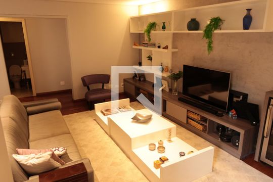 Sala de apartamento à venda com 3 quartos, 154m² em Vila Olímpia, São Paulo