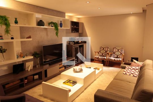 Apartamento à venda com 3 quartos, 154m² em Vila Olímpia, São Paulo