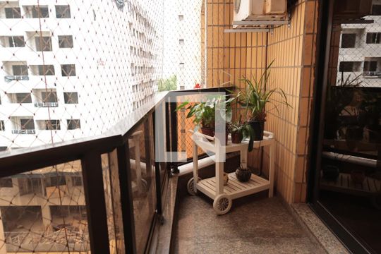 Varanda de apartamento à venda com 3 quartos, 154m² em Vila Olímpia, São Paulo