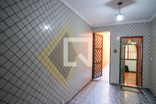 Garagem de casa à venda com 3 quartos, 180m² em Barcelona, São Caetano do Sul